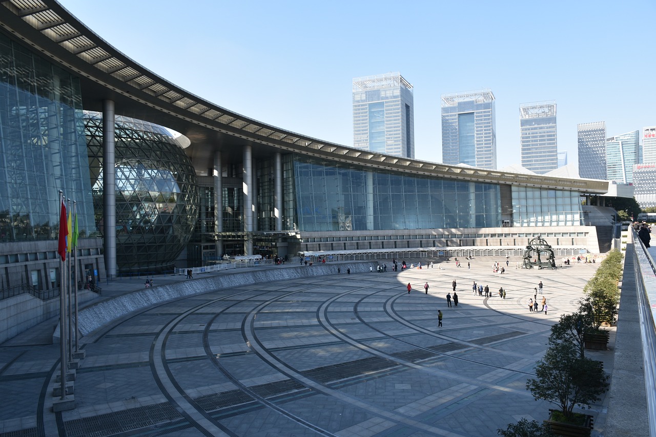 上海博物馆与人民广场，馆东馆的魅力探秘之旅